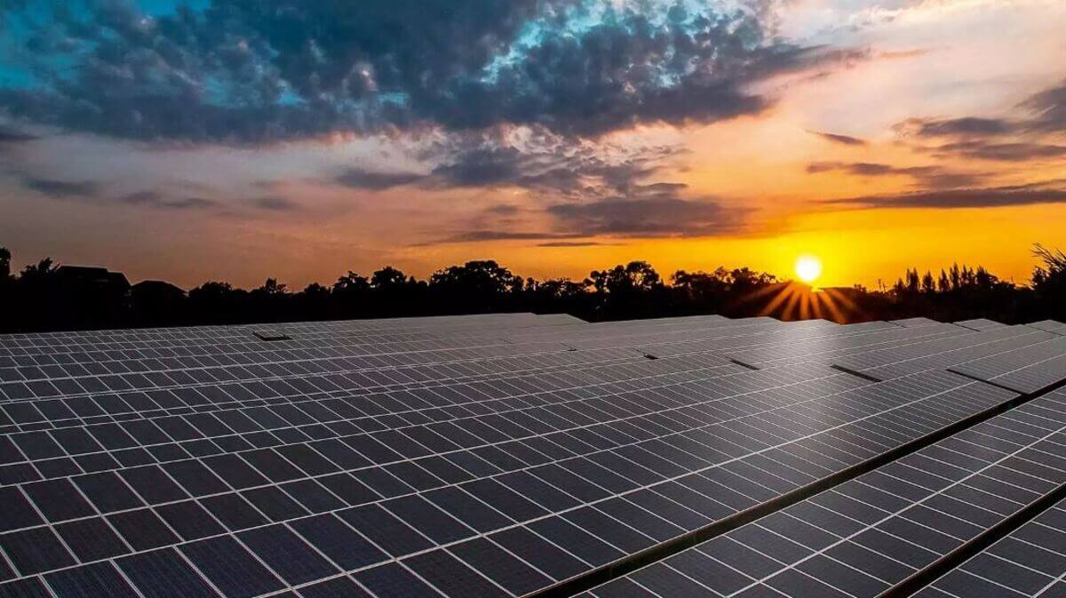 Desvendando os Trâmites Legais para a Implementação de Usinas com Parques Solares no Brasil